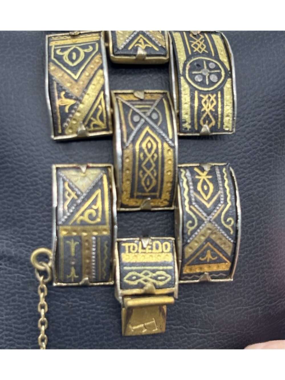 Vintage Damascene Bracelet With Initials Three Rows of Articulated Links, Signed - Picture 4 of 16